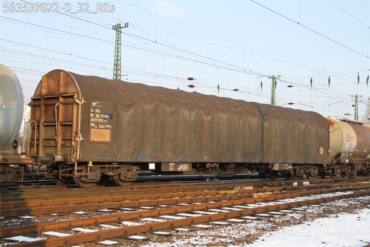 563537072-0_32_Rils.JPG